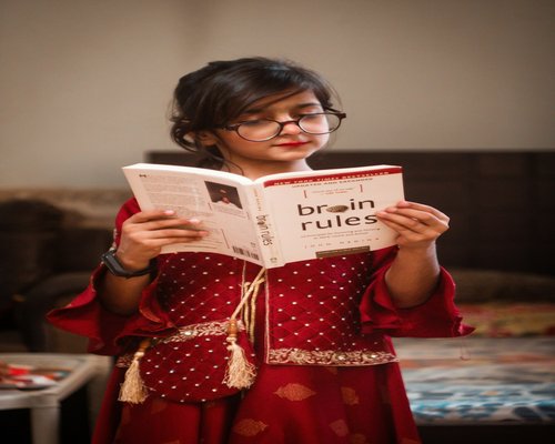 किताब पढ़ते हुए आराम